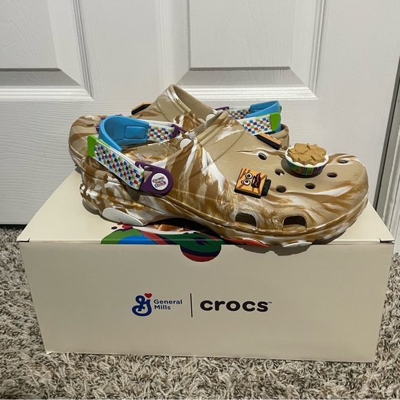 CROCS Shoes Crocs X Cinnamon Toast Crunch Clog Size M W 12 Cinnamon